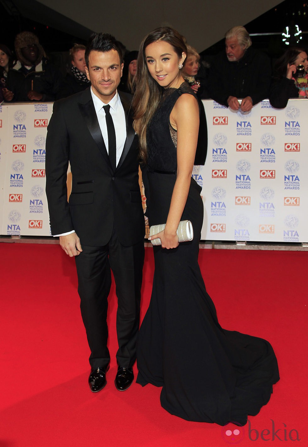 Peter Andre y su novia Emily MacDonagh en los National Television Awards 2013