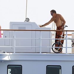 La Baronesa Thyssen de vacaciones en Ibiza con Manolo Segura