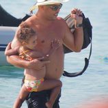 Ronaldo con su hija en Ibiza