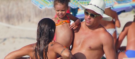 Ronaldo con su hija y su novia en Ibiza