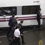Mariano Rajoy visita el lugar del accidente de tren de Santiago