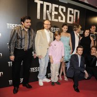 Reparto de 'Tres 60' en el estreno de la película en madrid