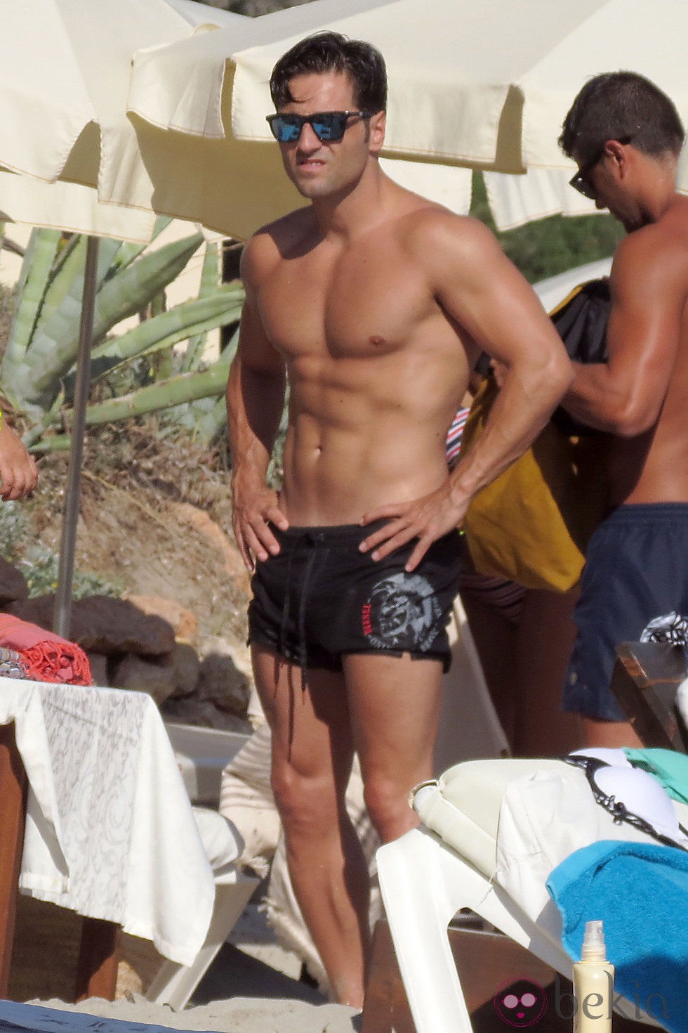David Bustamante con el torso desnudo en Ibiza