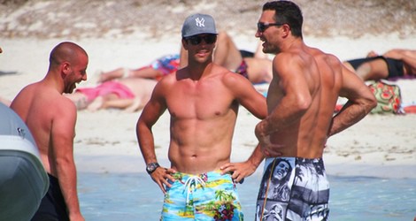 Fernando Verdasco luce cuerpo en Formentera junto a Wladimir Klitschko