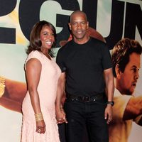 Denzel Washington y su esposa en la premiere de '2 Guns' en Nueva York