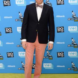 Jesse Tyler Ferguson en los premios Do Something 2013 en Los Ángeles