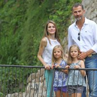 Los Príncipes Felipe y Letizia y las Infantas Leonor y Sofía en la Granja de Esporles de Mallorca