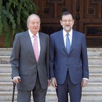 El Rey Juan Carlos y Mariano Rajoy tras su despacho en Marivent