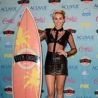 Miley Cyrus premiada en los Teen Choice Awards 2013