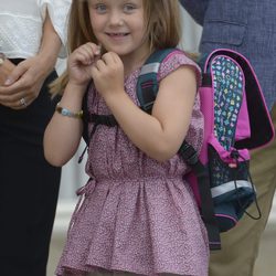 Isabel de Dinamarca en su primer día de colegio