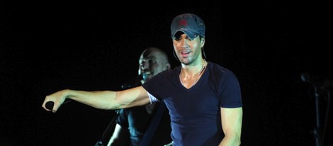 Enrique Iglesias durante su concierto en el Starlite Festival 2013