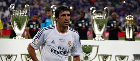 Raúl González vuelve a convertirse en capitán del Real Madrid durante 45 minutos