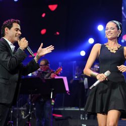 Marc Anthony en su concierto en Miami de la gira 'Vivir mi vida' con Natalia Jiménez