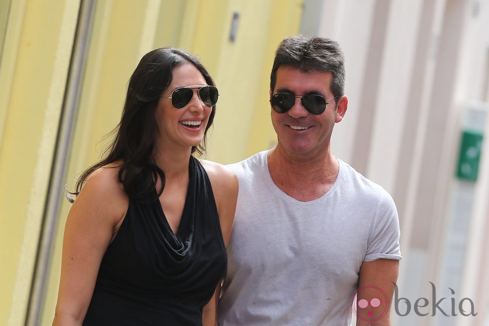 Simon Cowell y Lauren Silverman felices tras reencontrarse en Saint Tropez