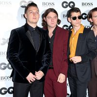 Los Arctic Monkeys en los Premios del Año GQ Men 2013 en Londres