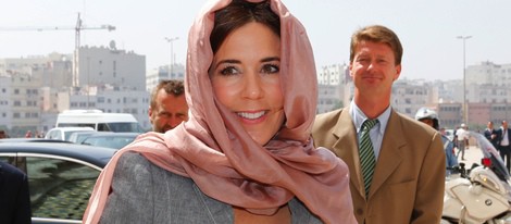 Mary de Dinamarca con un pañuelo en la cabeza en Casablanca
