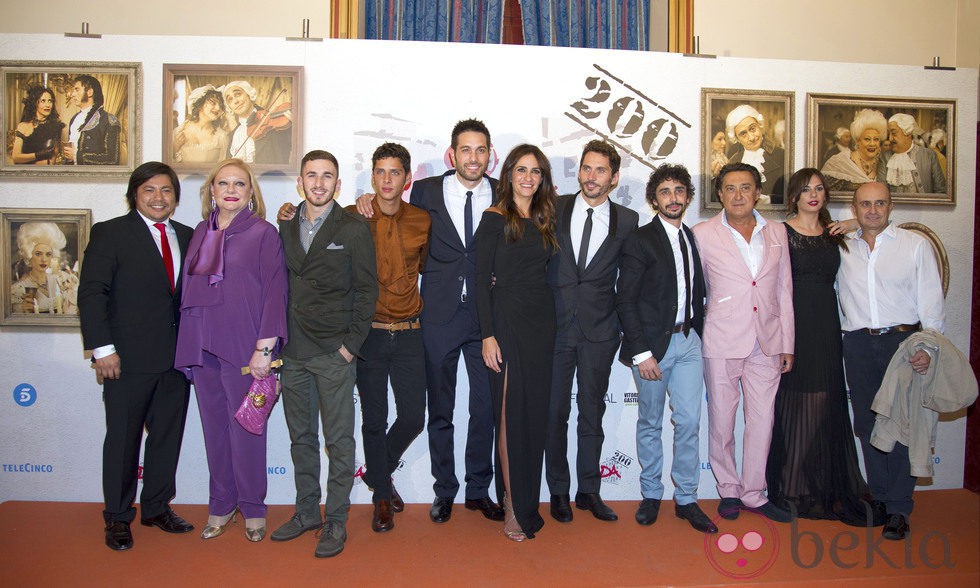 El reparto de 'Aída' en el estreno del capítulo 200 en el FesTVal de Vitoria 2013