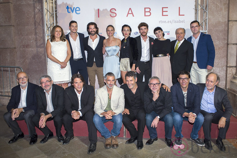 El reparto de 'Isabel' estrena la segunda temporada en Granada