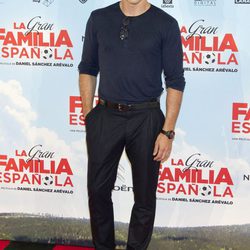Miguel Ángel Silvestre en el estreno de 'La Gran Familia Española'