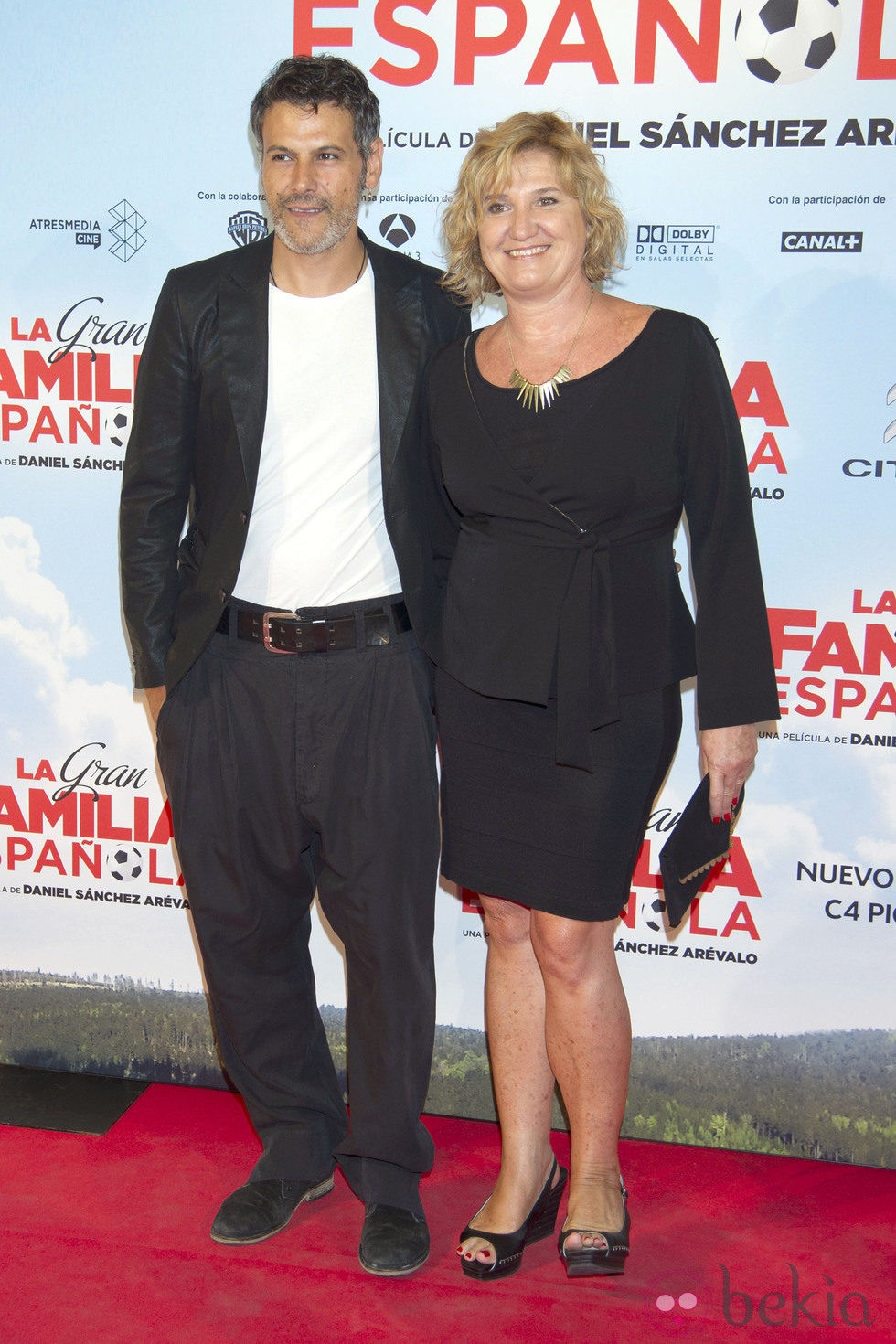 Roberto Enríquez y Ana Wagener en el estreno de 'La Gran Familia Española'