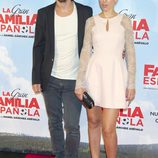 Raúl Arévalo y Alicia Rubio en el estreno de 'La Gran Familia Española'