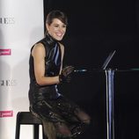 Raquel Sánchez Silva muy sonriente en la Vogue Fashion's Night Out 2013