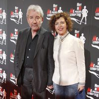 José Sacristán y su mujer en el estreno de 'Hoy no me puedo levantar'