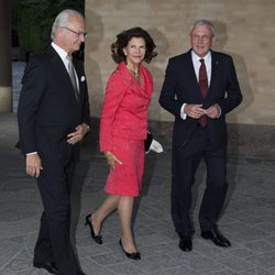 Carlos Gustavo y Silvia de Suecia antes de celebrar el Jubileo del Rey