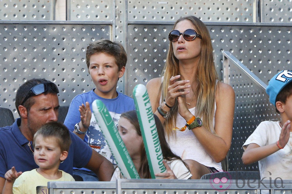 Martina Klein asiste expectante a la la eliminatoria entre España y Ucrania de la Copa Davis 2013