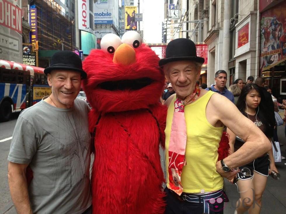 Patrick Stewart, Elmo e Ian McKellen en Nueva York