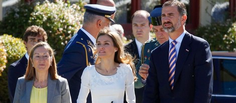 Los Príncipes de Asturias y Ana Pastor antes de recibir a Guillermo Alejandro y Máxima de Holanda