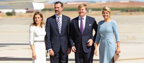 Los Príncipes de Asturias con los Reyes de Holanda a su llegada a España
