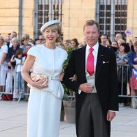 Gabriele Lademacher y el Gran Duque de Luxemburgo en la boda de Félix de Luxemburgo y Claire Lademacher