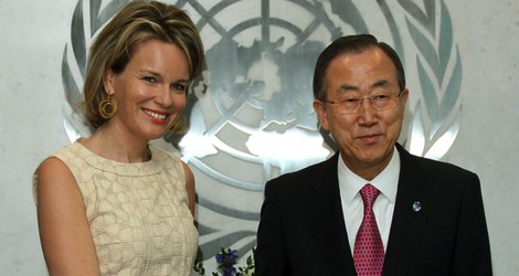 Matilde de Bélgica con el secretario general de la ONU