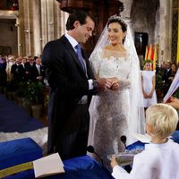 Félix de Luxemburgo y Claire Lademacher intercambian las alianzas en su boda