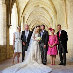Félix de Luxemburgo y Claire Lademacher posan con sus padres el día de su boda