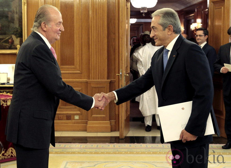 El Rey Juan Carlos en su último acto oficial antes de operarse de la cadera izquierda