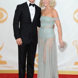 Derek Hough y Julianne Hough en los Emmy 2013