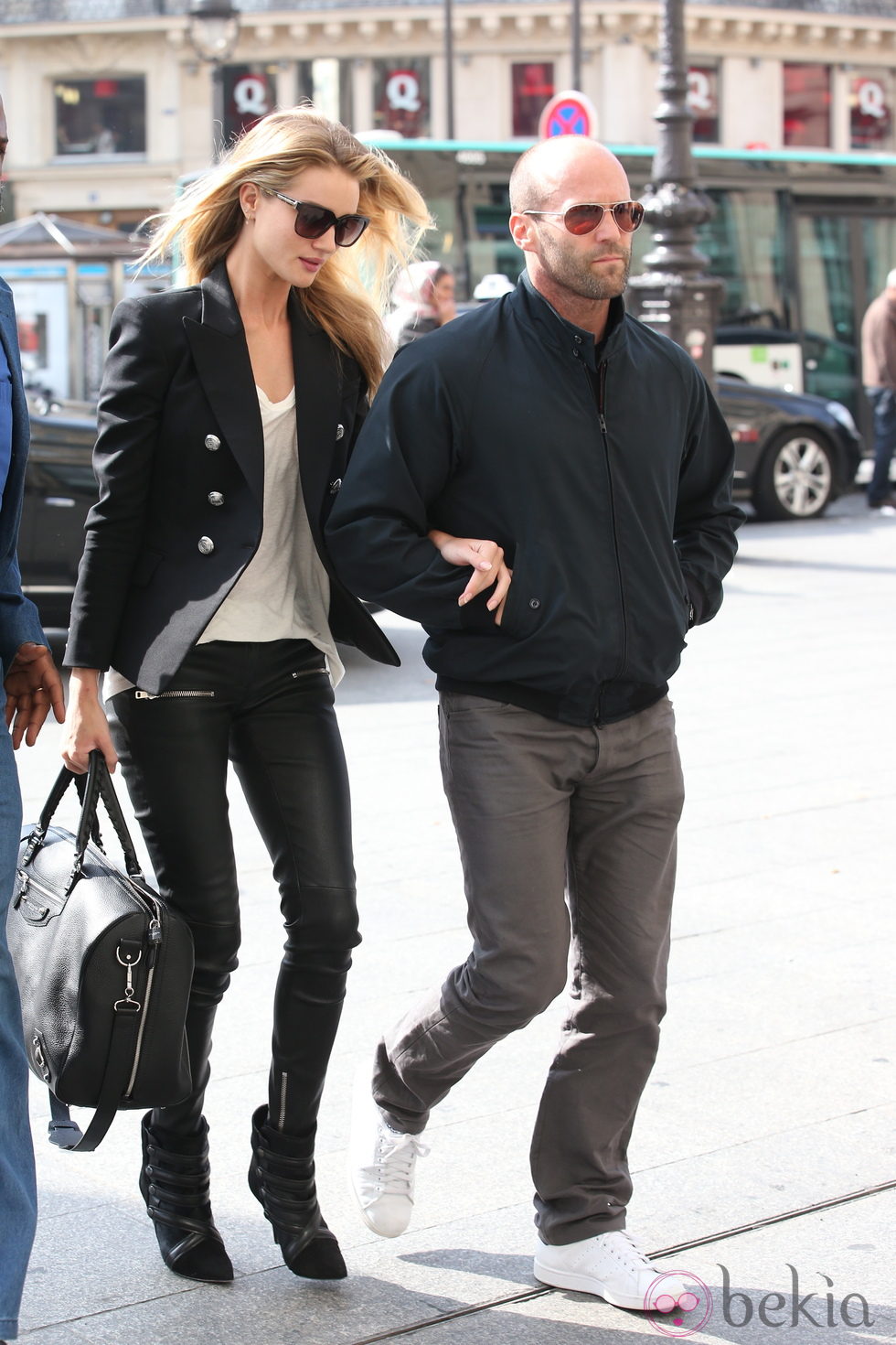 Jason Statham y Rosie Huntington-Whiteley en la Semana de la Moda de París primavera/verano 2014
