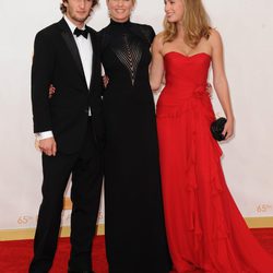 Hopper Penn, Robin Wright y Dylan Penn en los Premios Emmy 2013