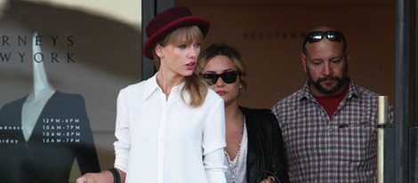 Taylor Swift y Demi Lovato se van de compras por Beverly Hills