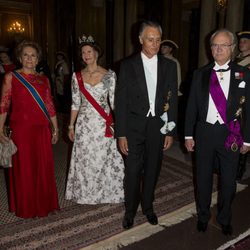 Los Reyes de Suecia con el presidente de Portugal y su esposa en una cena de gala en el Palacio Real