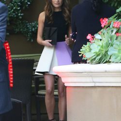 Lea Michele a la salida de un restaurante de Los Ángeles