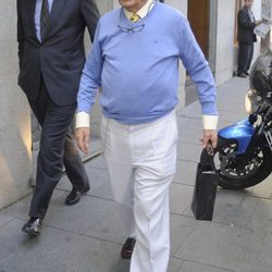 Carlos Zurita celebra su 70 cumpleaños con una comida familiar en Madrid