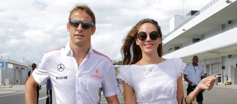 Jenson Button y Jessica Michibata en el GP de Japón 2013
