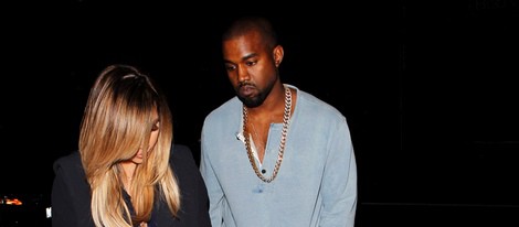 Kim Kardashian y Kanye West paseando con North West por Los Ángeles
