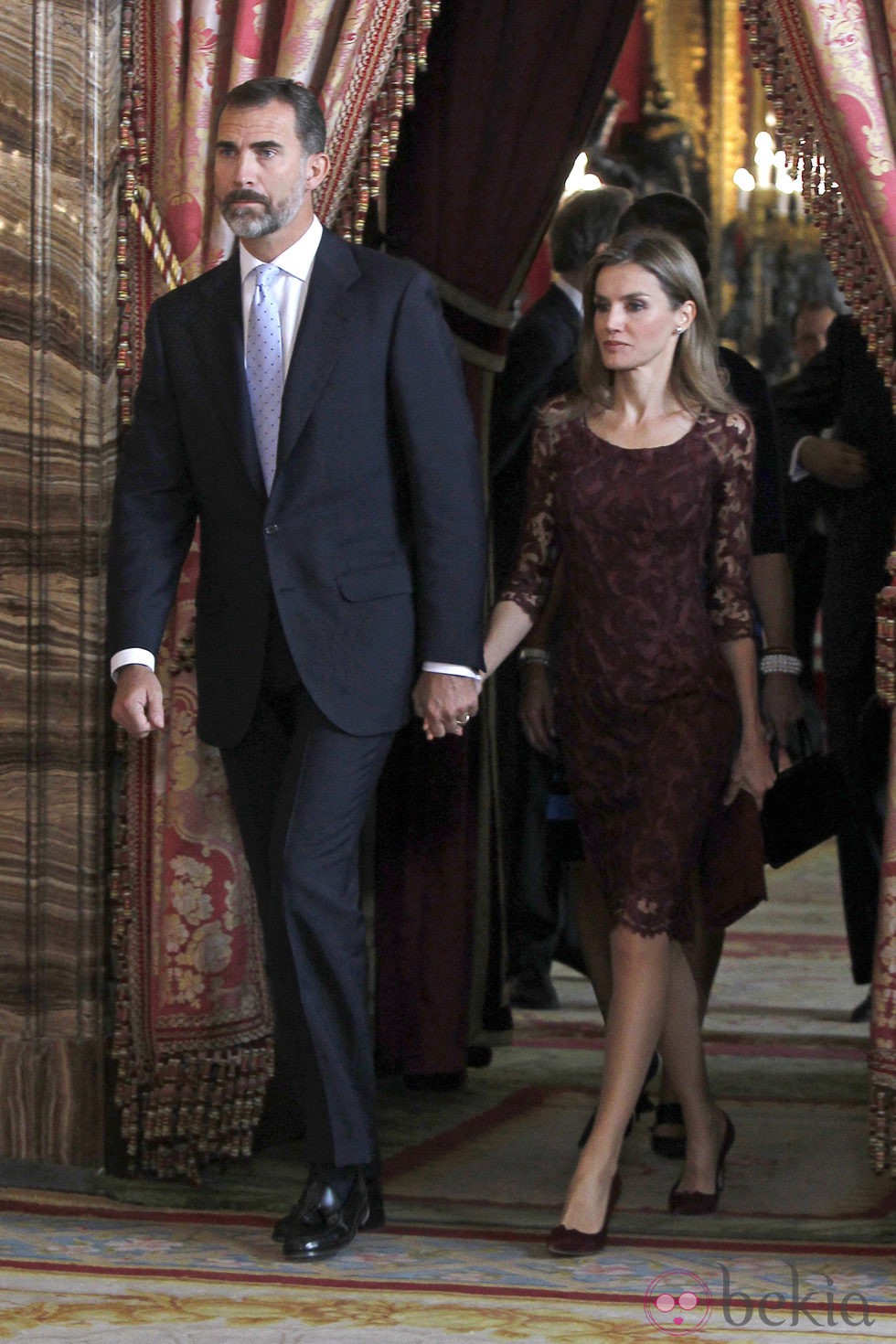 Los Príncipes Felipe y Letizia en la recepción del Día de la Hispanidad 2013
