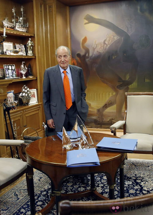El Rey Juan Carlos reaparece tras la operación de cadera izquierda para solucionar una infección