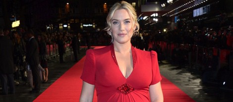 Kate Winslet luce embarazo en el estreno de 'Labor Day' en Londres