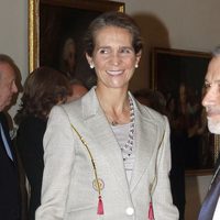La Infanta Elena, muy sonriente en una entrega de premios en Madrid